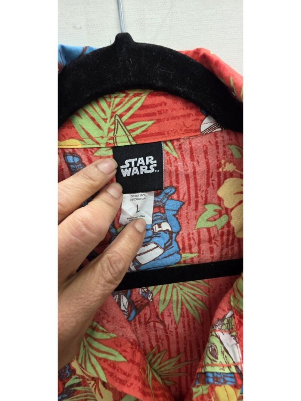 Star Wars Shirt Mens LG Red Grogu Mandalorian Hawaiian Short Sleeve Button Up - Picture 3 of 6
